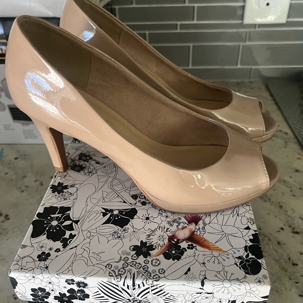 Elegant Nude Peep-Toe Heels